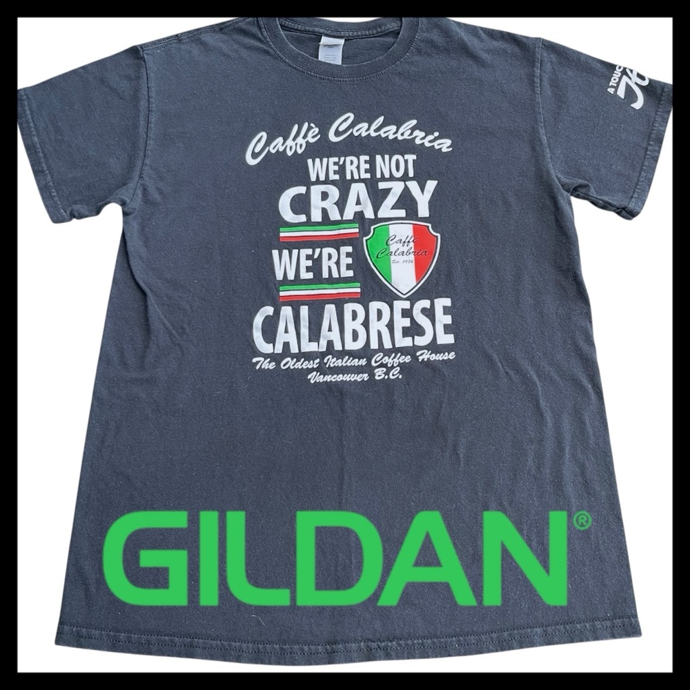 Vintage Gildan Heavy Cotton Black Caffe Calabria Vancouver Graphic T-Shirt (M)